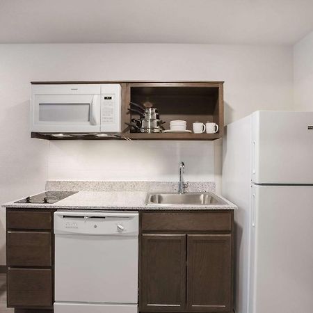 Woodspring Suites Detroit Madison Heights Exterior photo