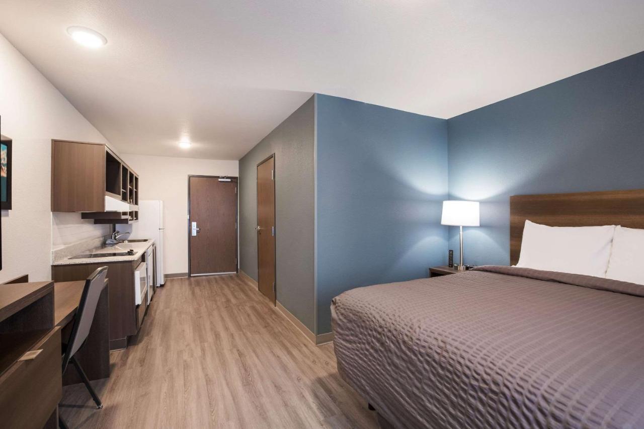 Woodspring Suites Detroit Madison Heights Exterior photo