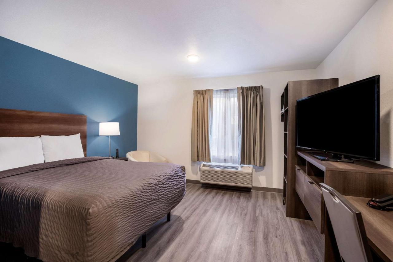 Woodspring Suites Detroit Madison Heights Exterior photo